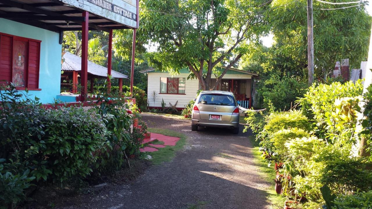 Shades Cottage Guesthouse Blue Hole Exterior photo